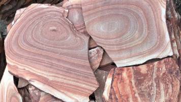 натуральный камень для мощения розовый песчаник